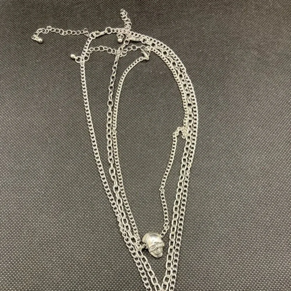 Gothic Skull Necklace Set